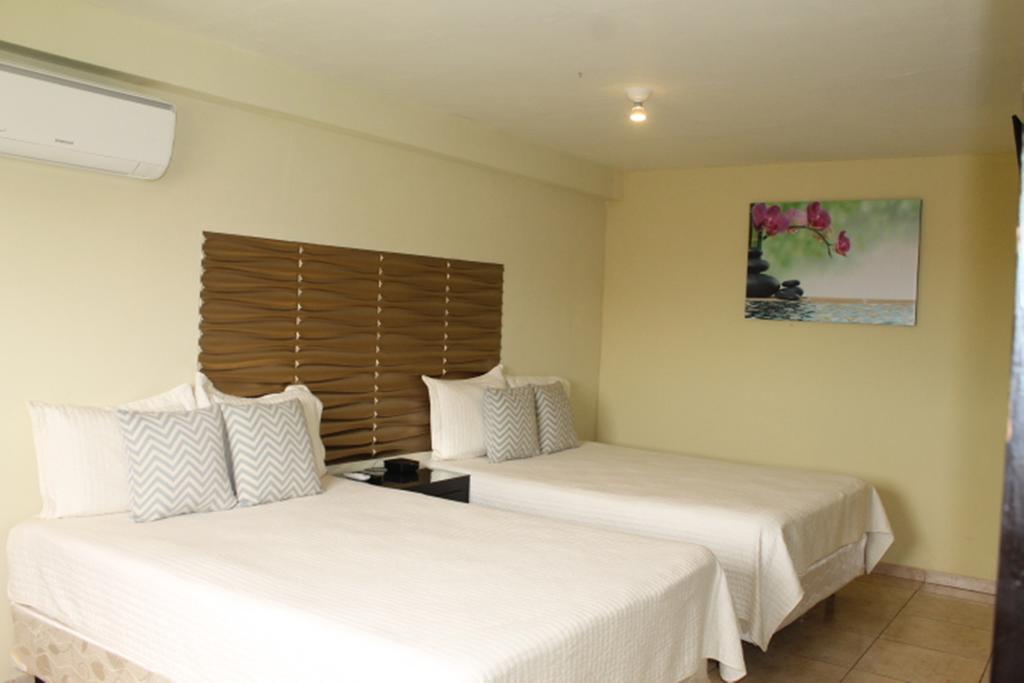 Hotel Boutique Valverde Cumbres De La Escalon Mejicanos Phòng bức ảnh