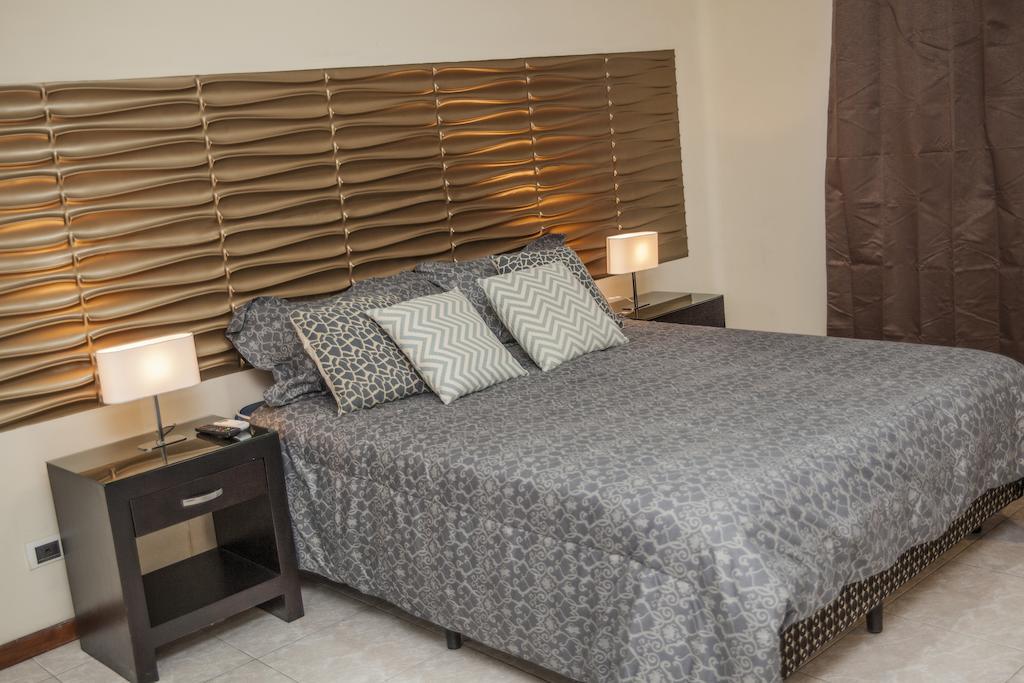 Hotel Boutique Valverde Cumbres De La Escalon Mejicanos Phòng bức ảnh