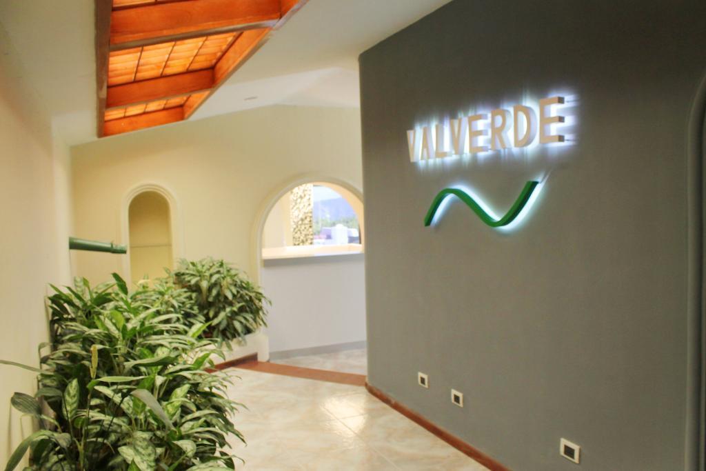 Hotel Boutique Valverde Cumbres De La Escalon Mejicanos Ngoại thất bức ảnh