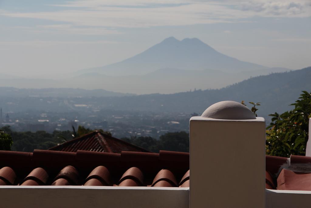 Hotel Boutique Valverde Cumbres De La Escalon Mejicanos Ngoại thất bức ảnh
